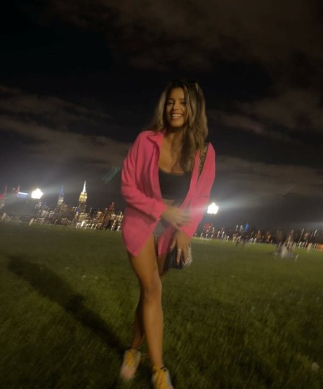 Leslie Sanchez perfect actress archive