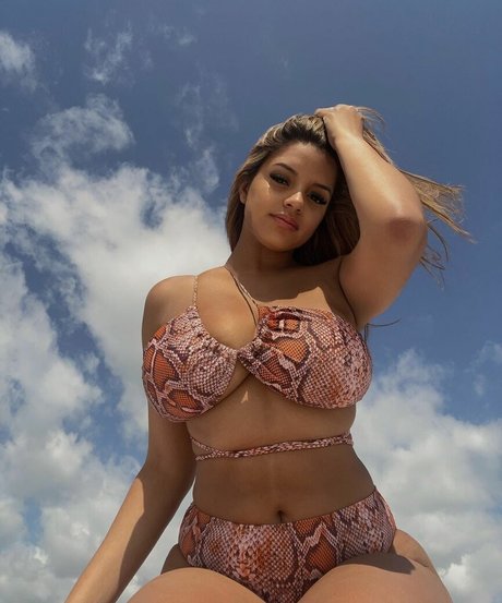 Leslie Sanchez Profile