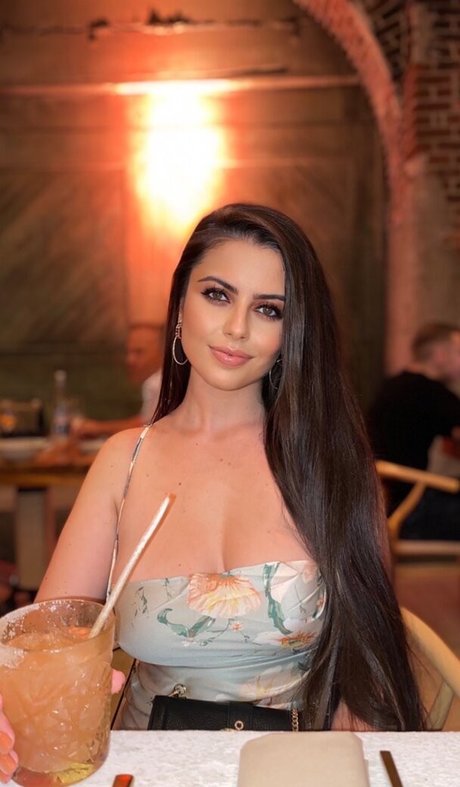 chubby babe onlyfans hot naked archive