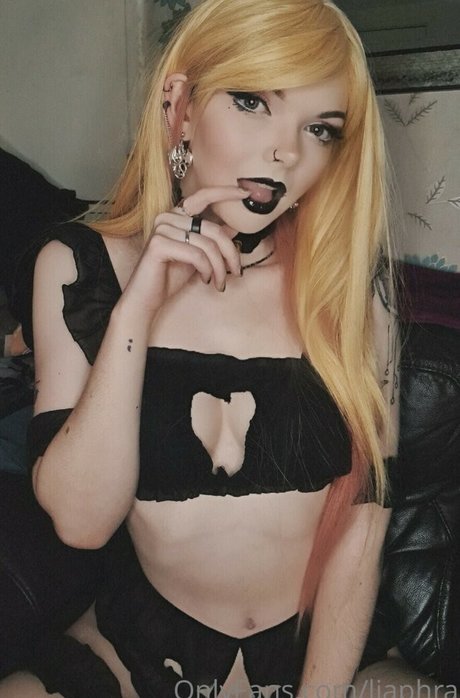 Louise Julie pornstar perfect galleries