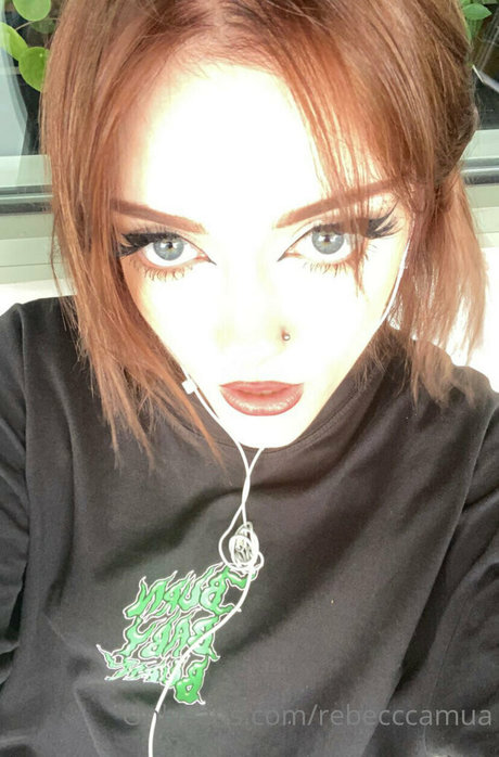 asian girlfriend onlyfans hot naked pic