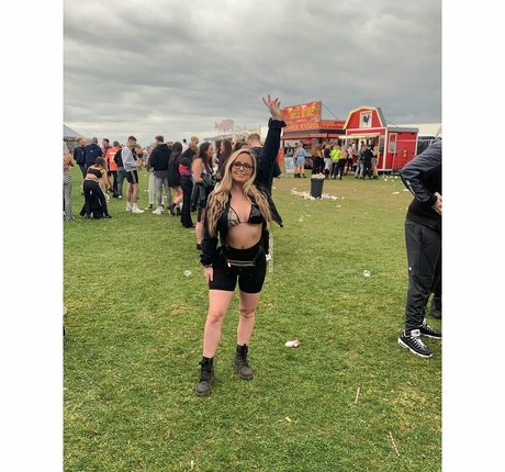 athletic milf onlyfans sexy nude picture