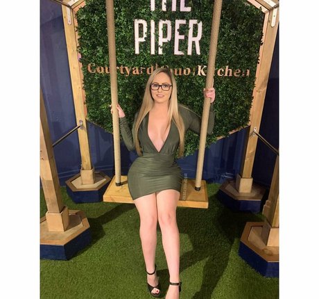 massive tits onlyfans pretty archive