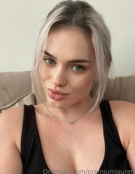 premiumlauren pretty model images