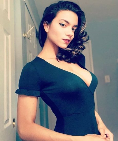 Lauren Lavera art star galleries