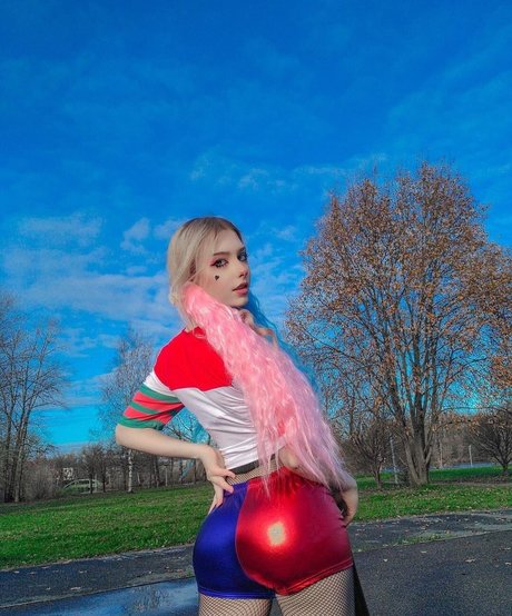 wide onlyfans pornographic picture