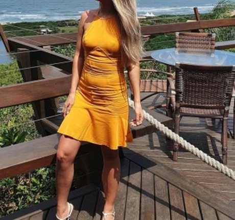 thick latina milf onlyfans nudes images