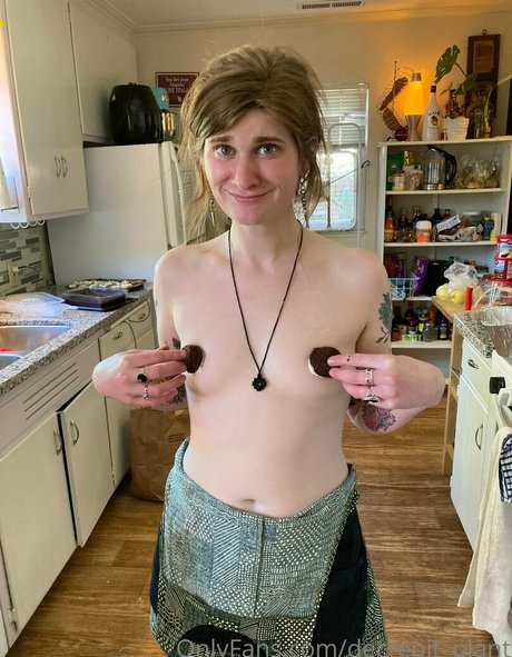 Decrepit plant Profile