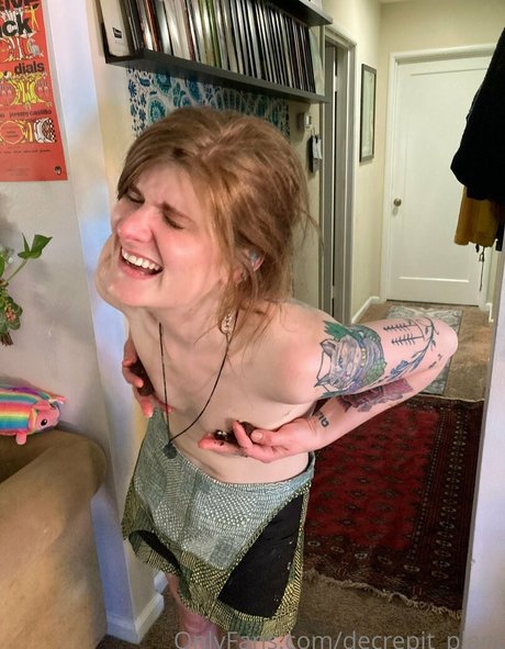 Decrepit plant sex star images