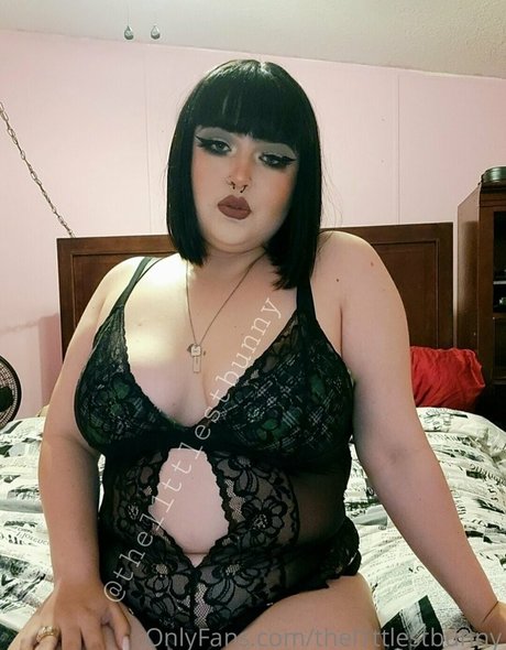 blonde secretary onlyfans nude pictures