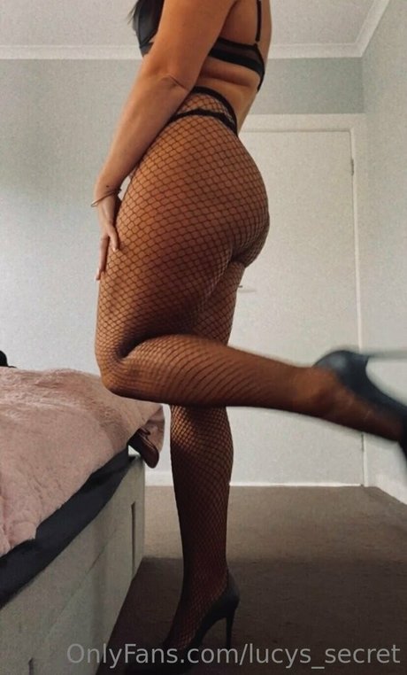 lucys secret model high quality photos