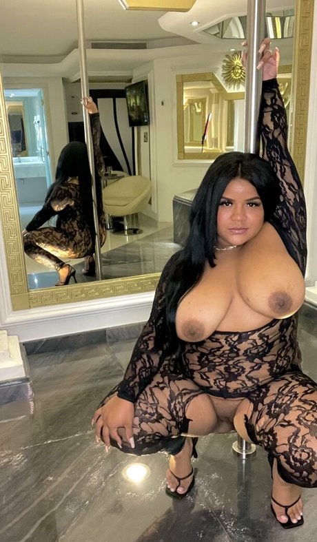 avfameoff model nudes pic