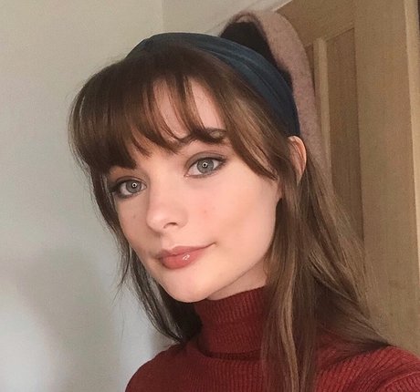 Delicate ASMR hot pornstar images