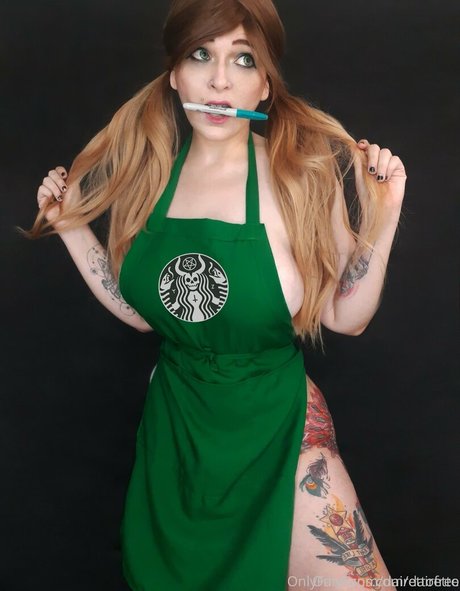 dairethfree model nudes images