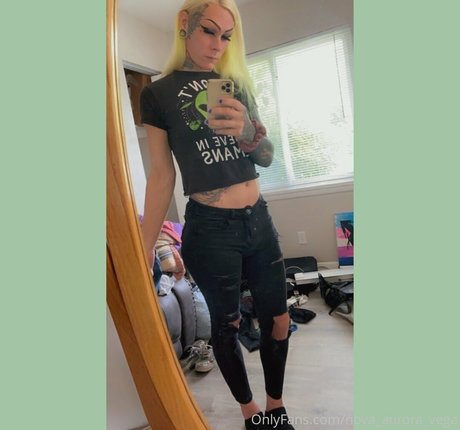 nova aurora vega naked star gallery