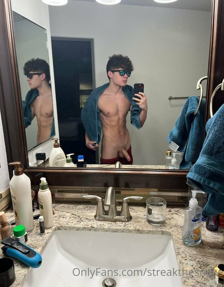 streakthesnake porn actress image