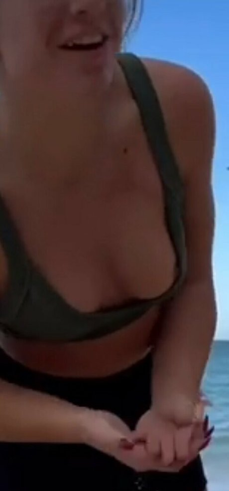 Tabitha Swatosh model sex img