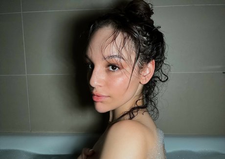 Charletta ASMR porn actress picture