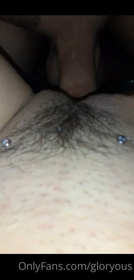 gloryous nudes model images