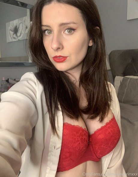 mooreerinxxx nudes star gallery