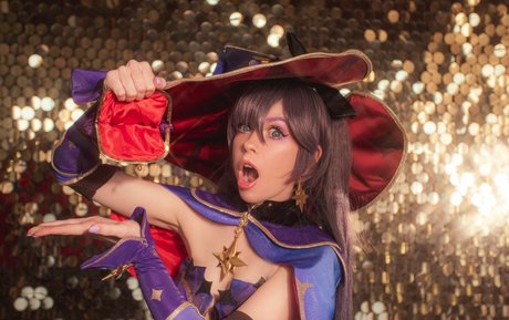 caterpillarcosfree nice model pics