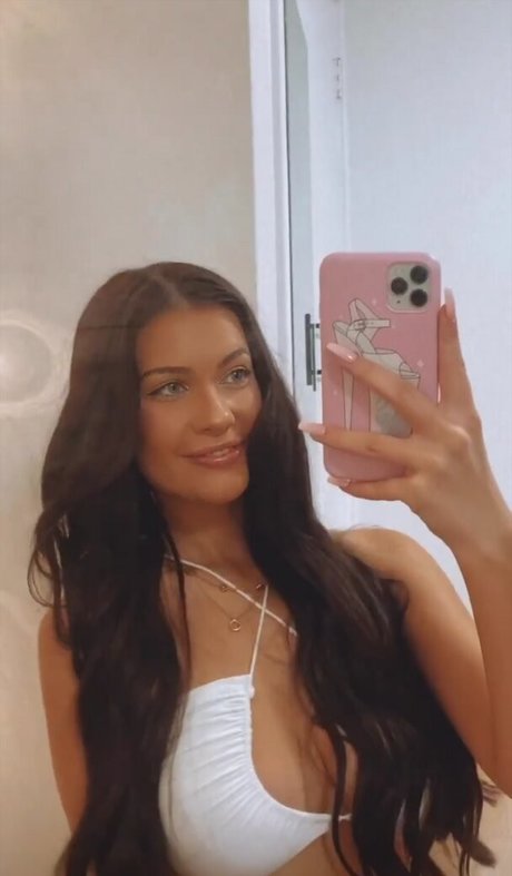 hellolana xxx model img