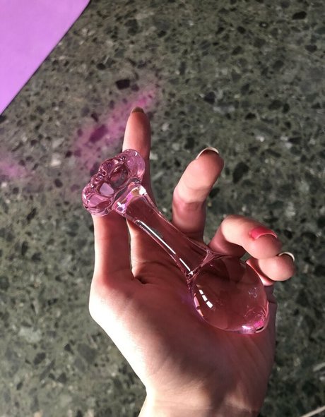 arina gpo pretty model pic