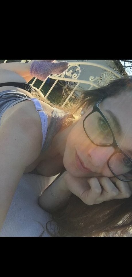 s b 1994 naked model image