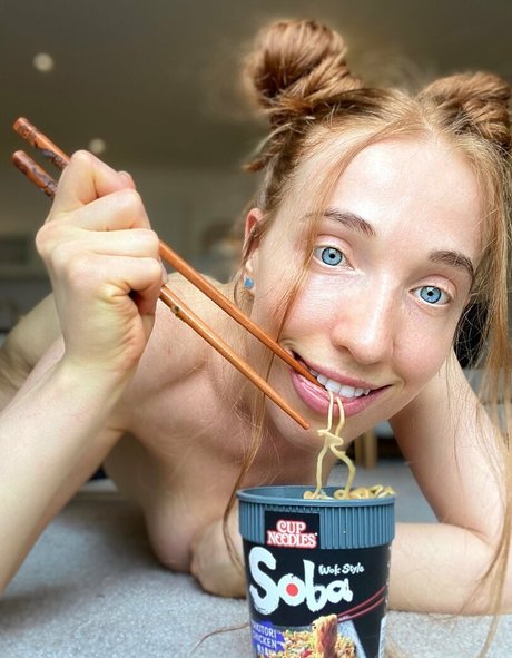 purelypremium model hd image