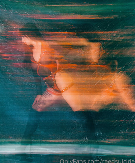 Reedsuicide xxx model gallery