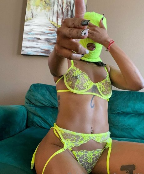 old lady onlyfans pretty picture