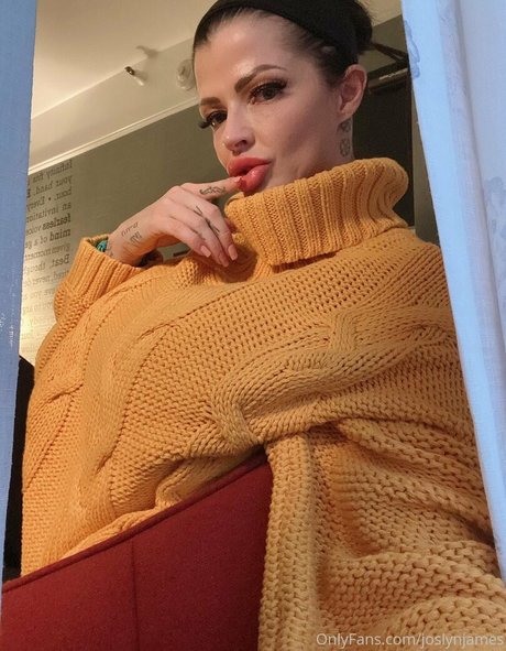 joslynjames model hd picture