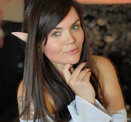 wiggyressx model top photo