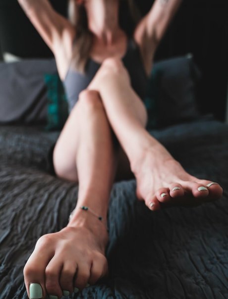 shemale cumshot onlyfans free naked photo