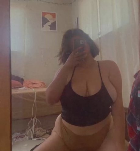 Baddiekazzzy pretty pornstar img