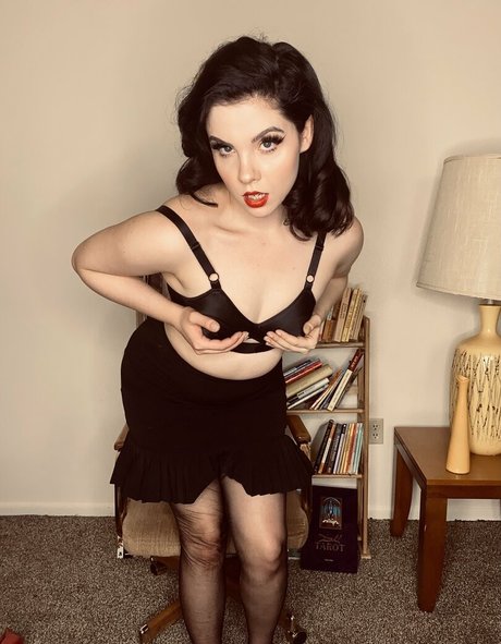 young girls onlyfans nude picture