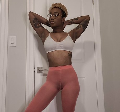 curvy nude onlyfans xxx image