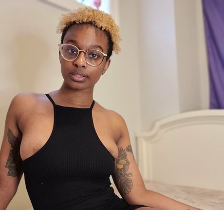 hairy armpits onlyfans exclusive pic