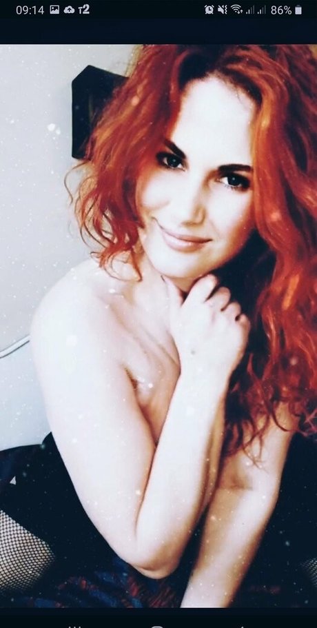 kira lady naked pornstar photos