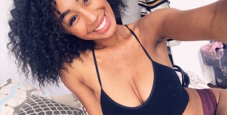 Nia Simone art pornstar pics