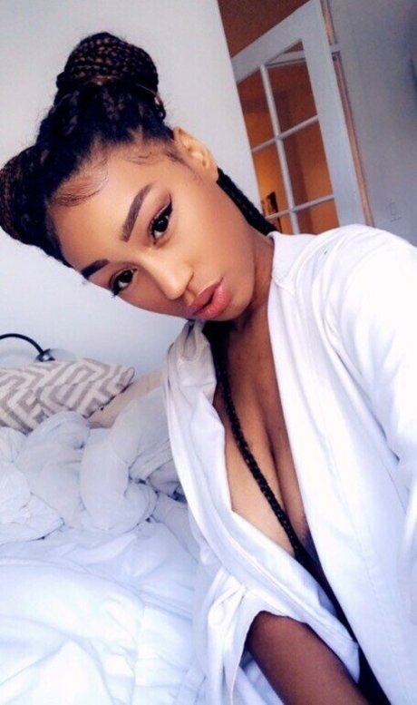 ass spread onlyfans sexy xxx images