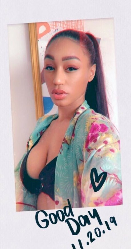 Nia Simone sexy model galleries