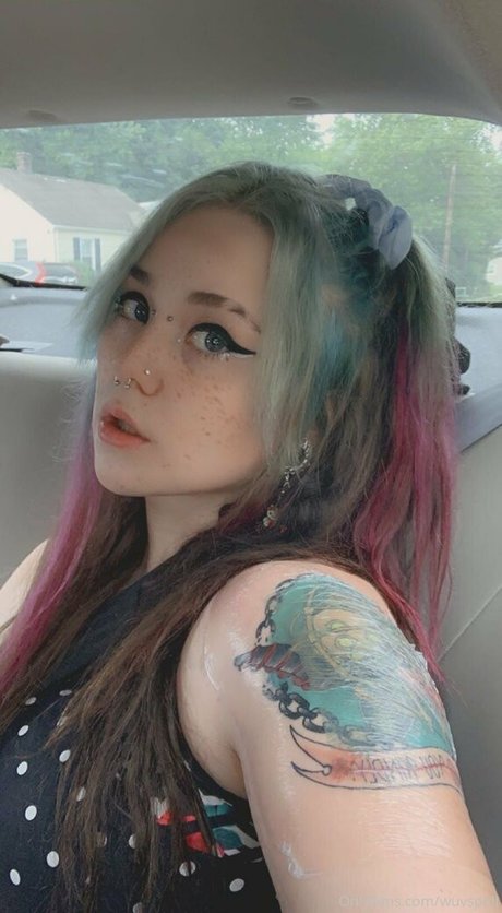 wuvspell pornstar sexy photo