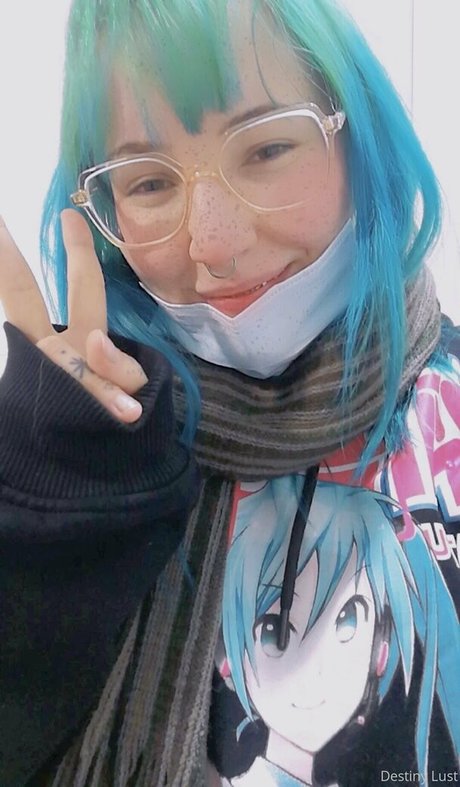 destinylust_ model pic