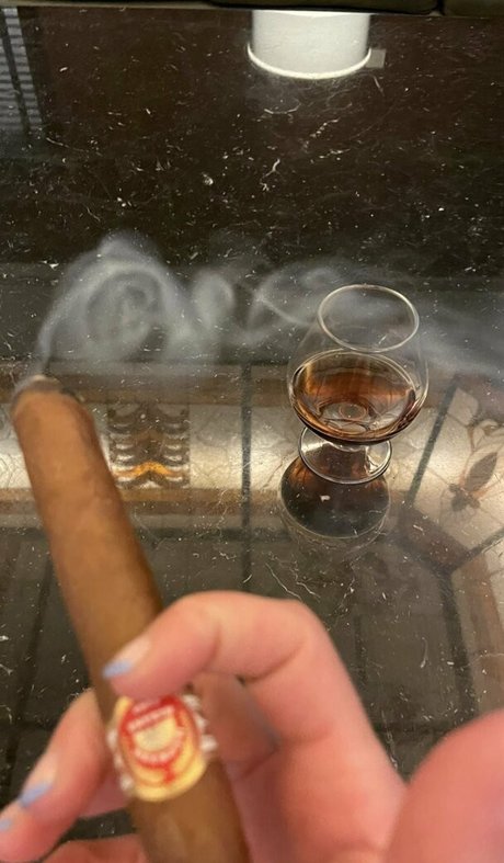 girl onlyfans hot naked img