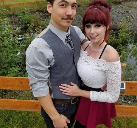 curvy nude onlyfans top image