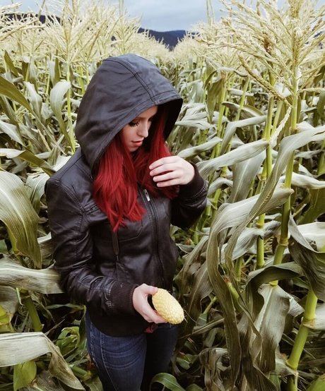 milf handjob onlyfans free nude pictures