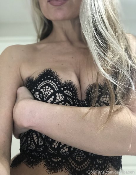 black lesbian onlyfans beautiful nude pictures