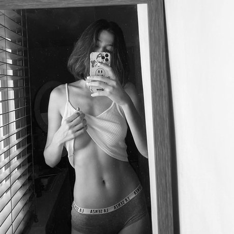 Melanie Angeles sexy actress pictures