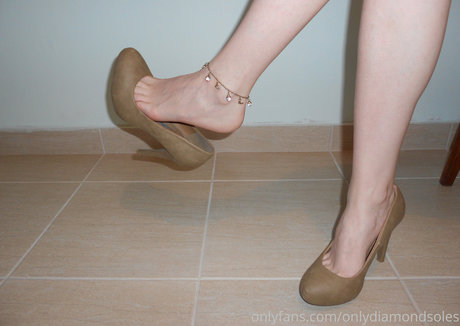 onlydiamondsoles sex model pictures